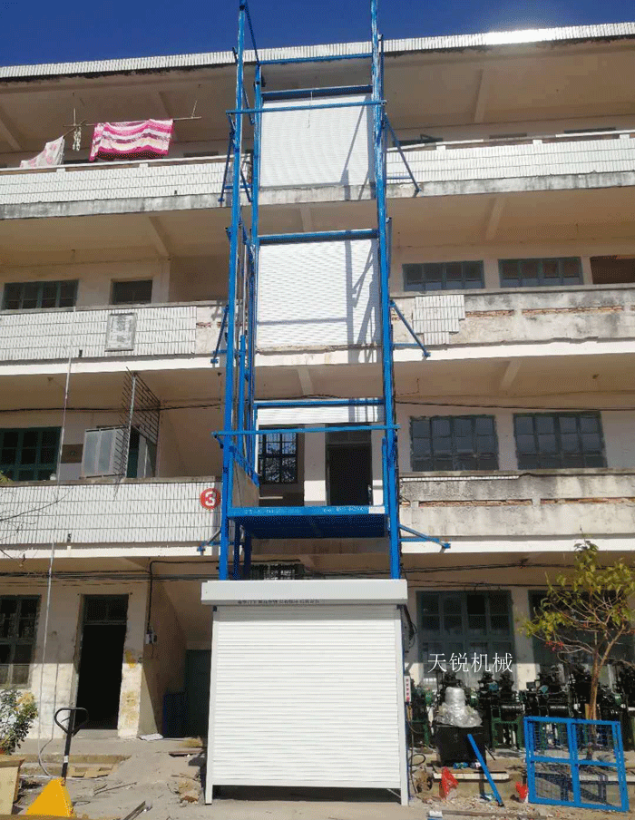 达州室外升降货梯
